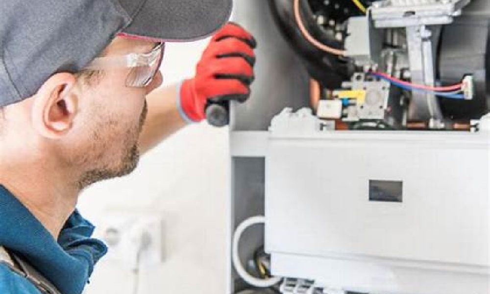 مراحل تعمیر برد پکیج در شهرک گلستان